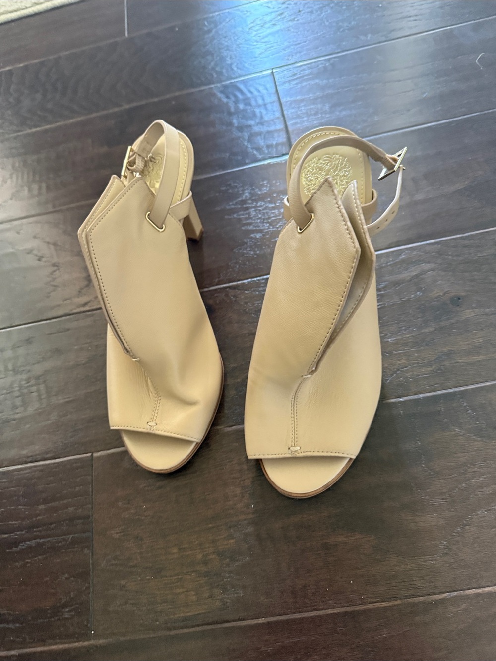 Vince Camuto Tan Open-Toe Slingback Heel size 9M